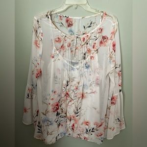 White House Black Market beautiful sheer blouse with matching camisole. Size 14